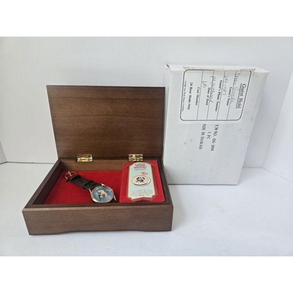 Disney Store Fossil Watch Collectors Club Series watch Sleeping Beauty Music box main image 4